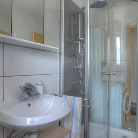 Semesterbostad Moellmann By Interhome Bromskirchen