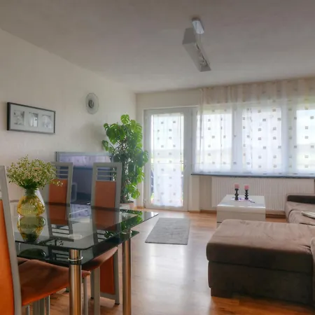 Semesterbostad Moellmann By Interhome Bromskirchen